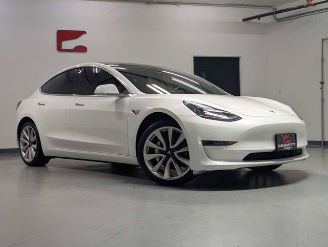 Used 2019 Tesla Model 3 Performance image 2