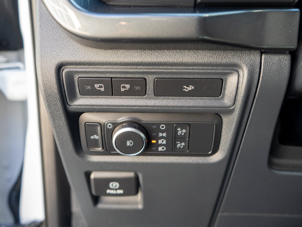 Used 2022 Ford F150 XLT w/ Equipment Group 302A High AWD/4WD image 17