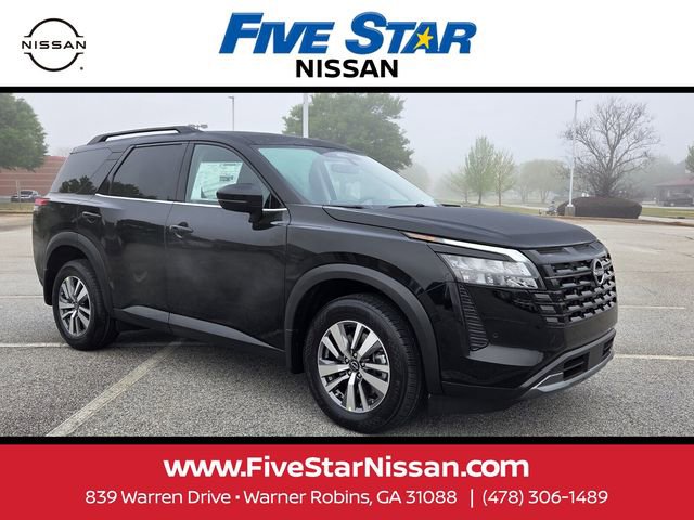 New 2026 Nissan Pathfinder SL image 1