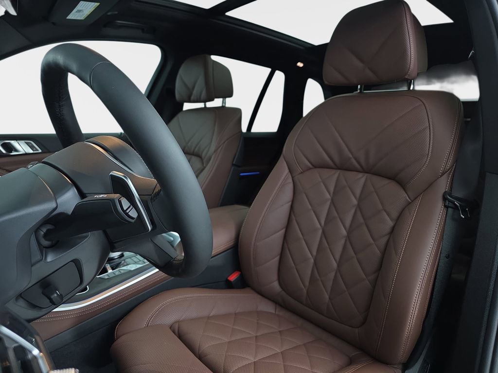 New 2026 BMW X5 xDrive50e w/ M Sport Package image 15