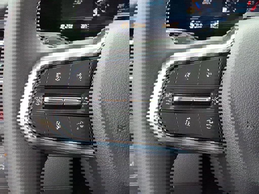 New 2026 Chevrolet Traverse Z71 w/ Enhanced Driving Package AWD/4WD image 18