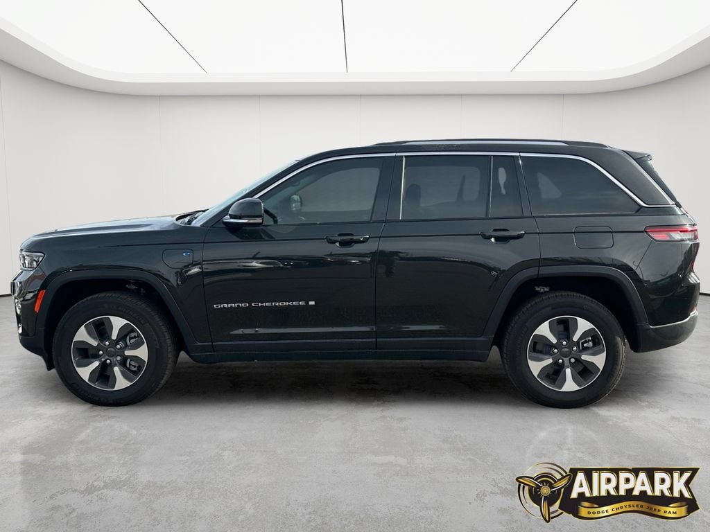 New 2023 Jeep Grand Cherokee 4WD 4xe image 8