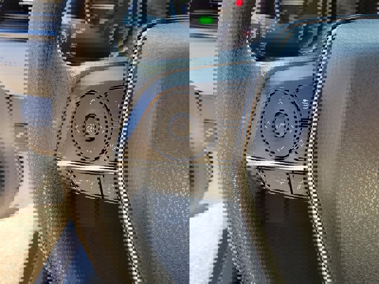 Used 2021 Toyota Camry LE image 19