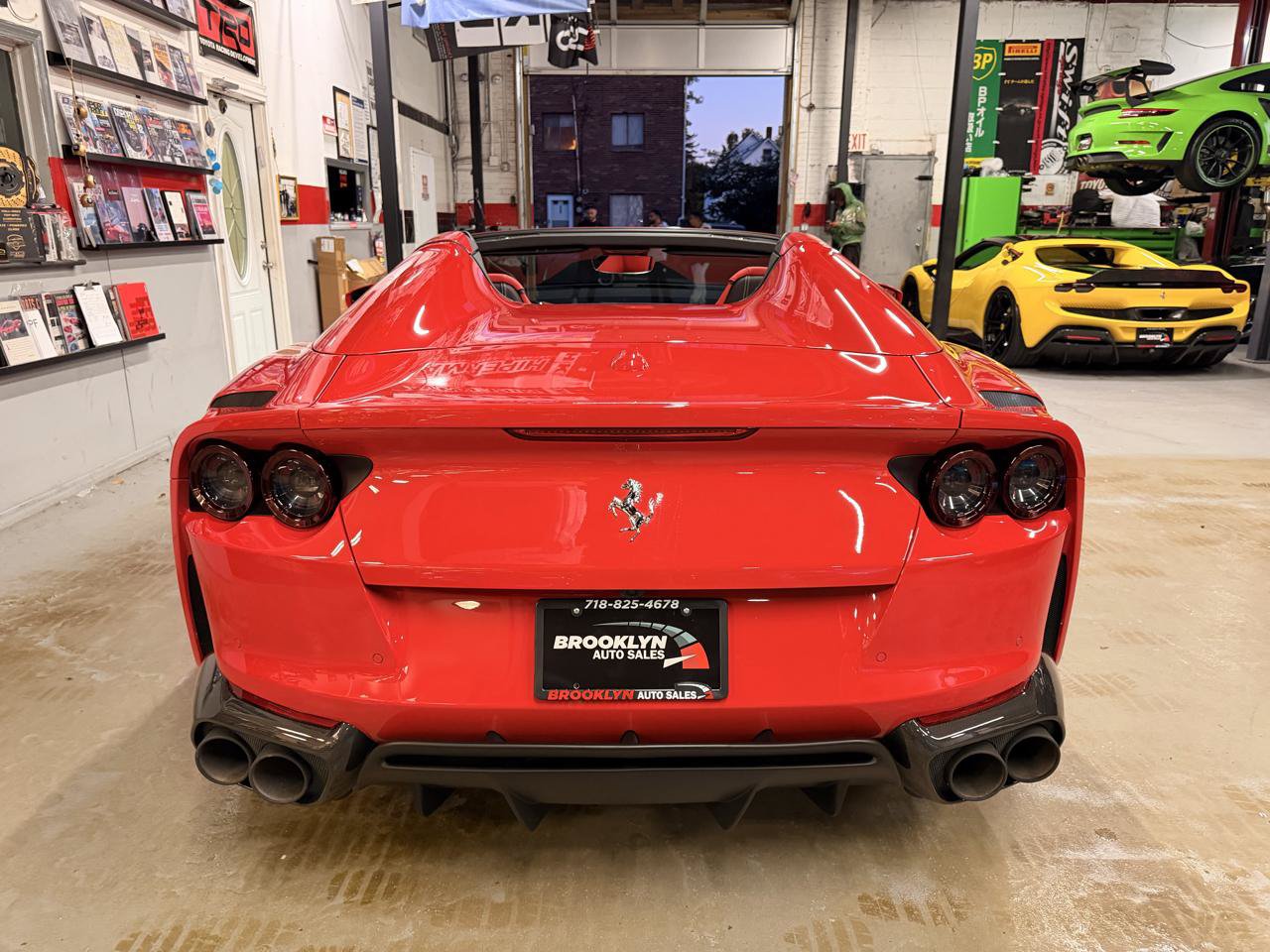 Used 2023 Ferrari 812 GTS RWD image 7