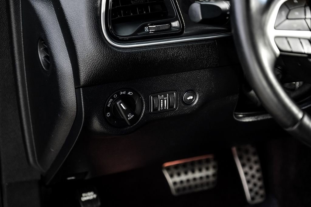 Used 2018 Dodge Challenger SXT Plus image 24