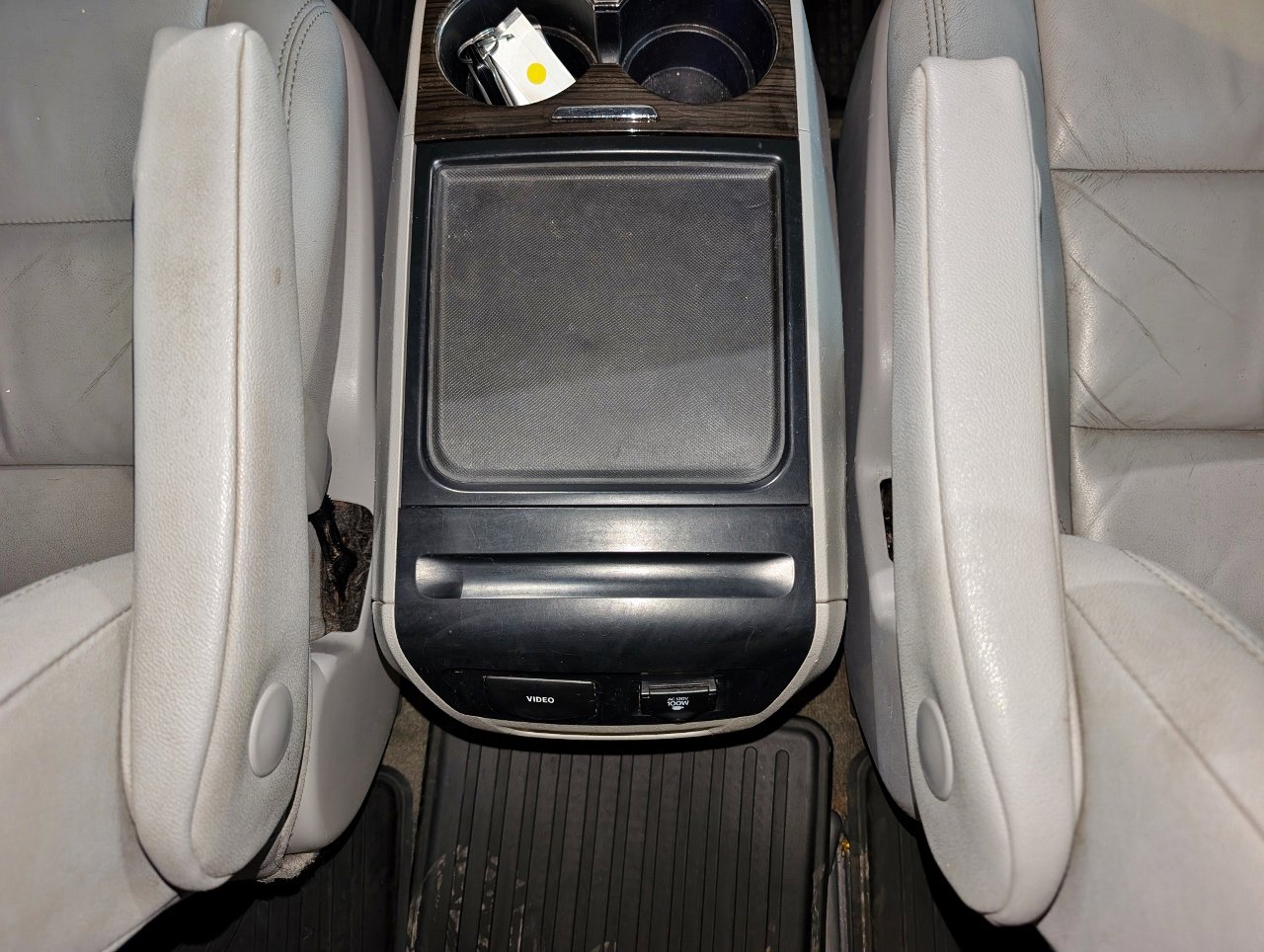 Used 2017 Toyota Sienna XLE Premium image 46