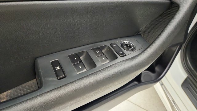 Used 2017 Hyundai Sonata Sport w/ Value Edition Package 02 FWD image 18