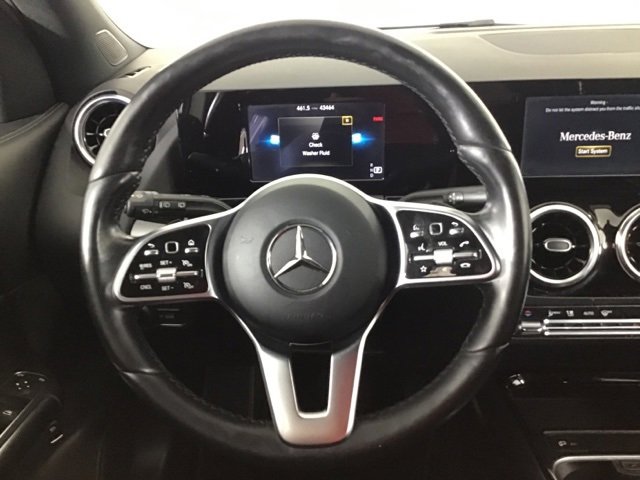 Used 2023 Mercedes-Benz GLA 250 4MATIC image 11