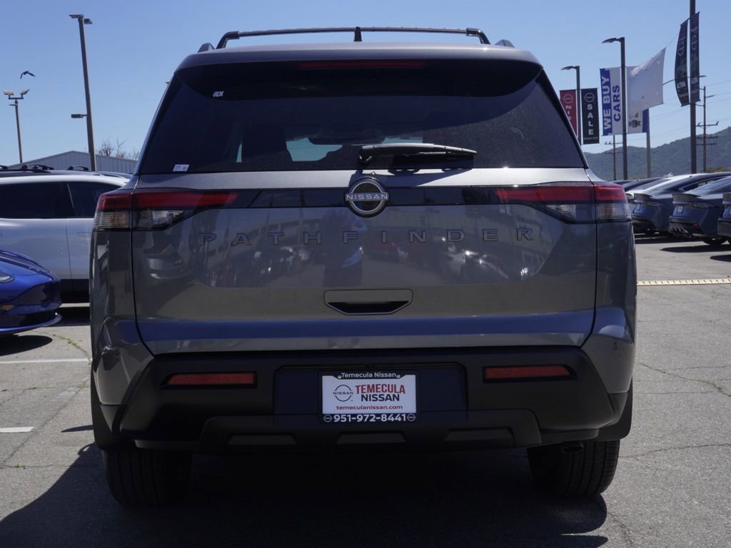 New 2026 Nissan Pathfinder SV image 5
