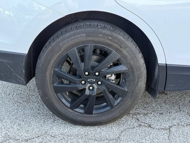 Certified 2023 Chevrolet Equinox LS w/ LS Convenience Package FWD image 11