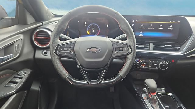 Used 2024 Chevrolet Trax RS w/ Sunroof Package image 9