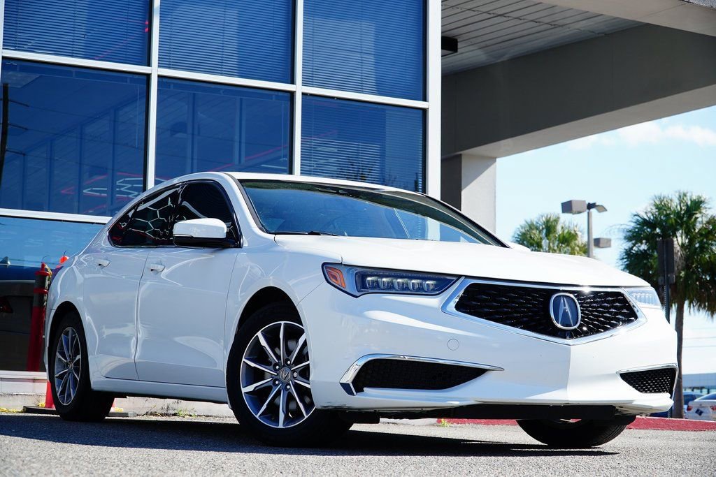 Used 2018 Acura TLX w/ Technology Package FWD image 2