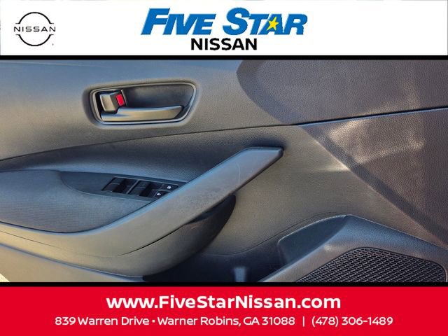 Used 2025 Toyota Corolla LE image 29