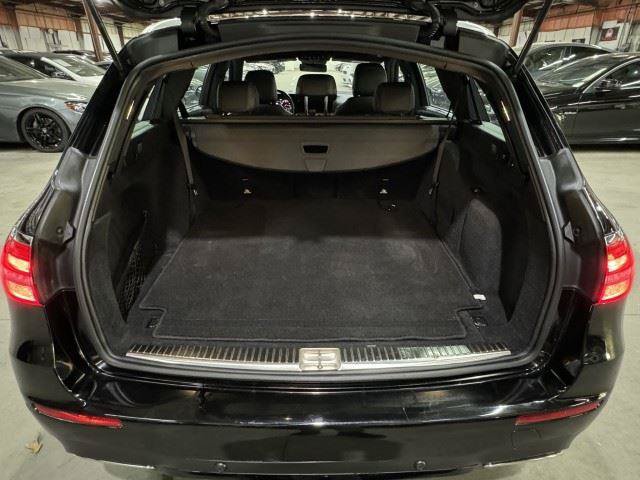 Used 2017 Mercedes-Benz E 400 4MATIC Wagon image 68