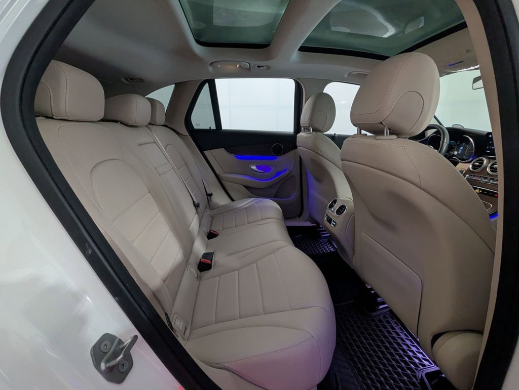 Used 2020 Mercedes-Benz GLC 300 image 33