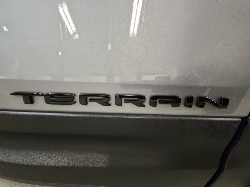 Certified 2024 GMC Terrain SLT w/ Infotainment Package II AWD/4WD image 37