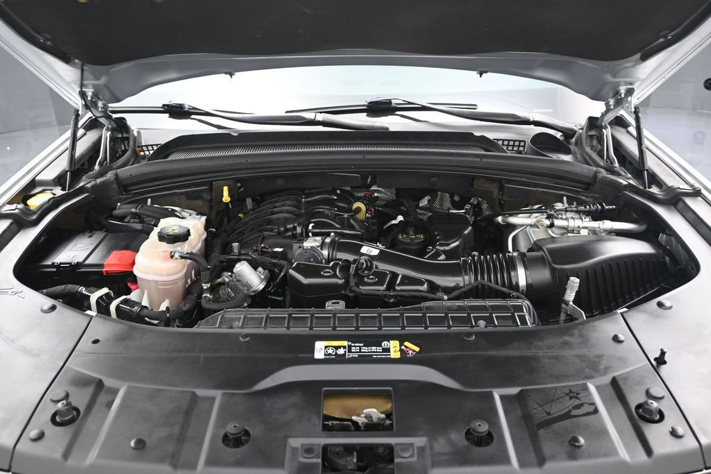 Used 2021 Jeep Grand Cherokee L Limited RWD image 12