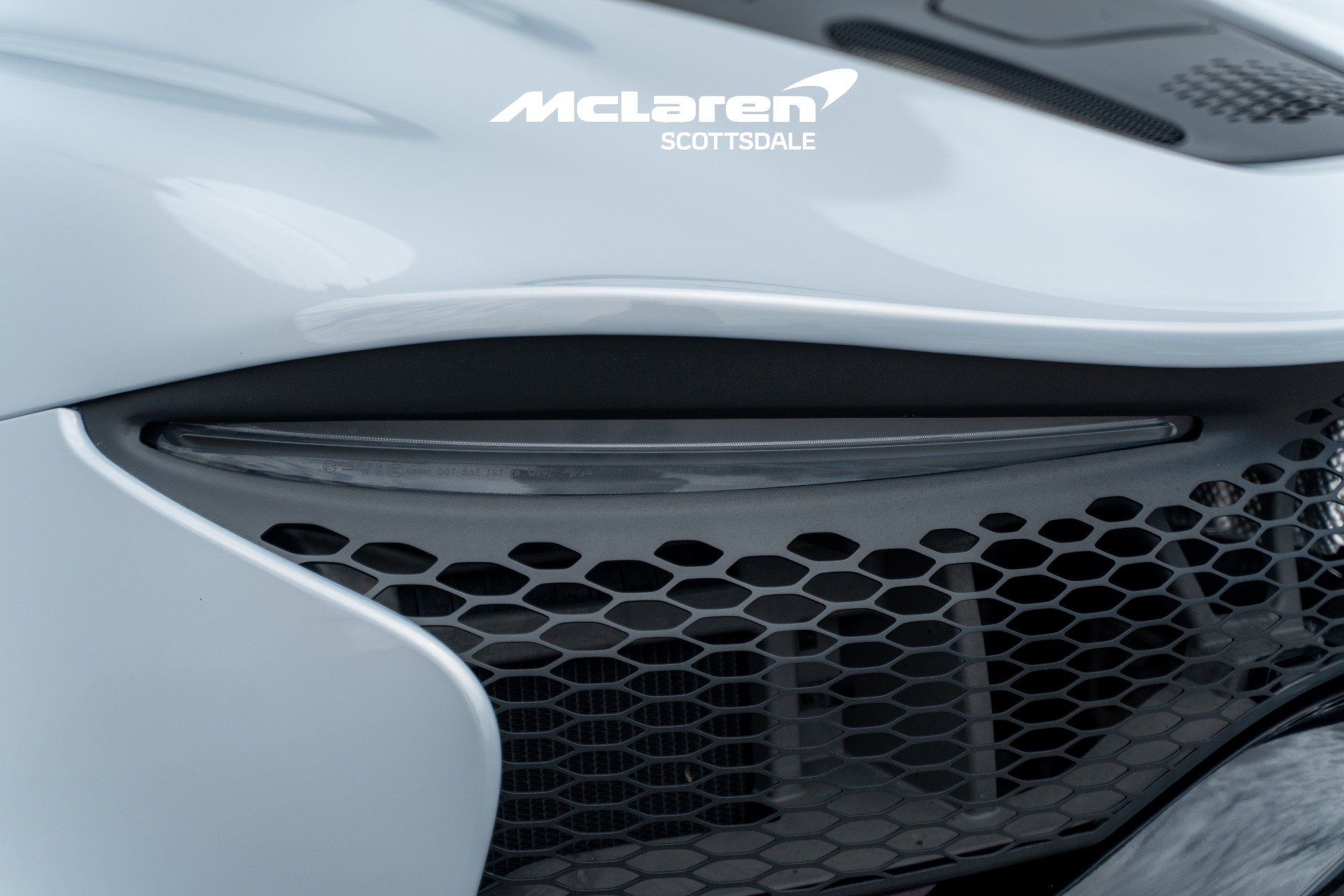 Used 2023 McLaren Artura RWD image 22