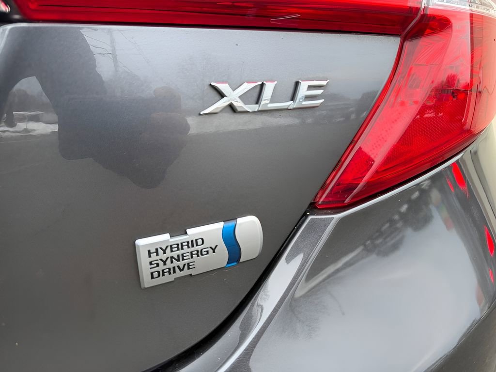 Used 2014 Toyota Camry XLE w/ Leather Package image 31