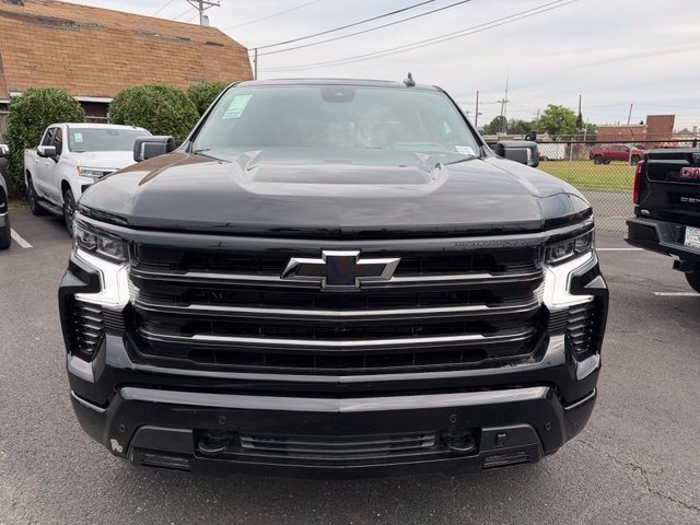New 2026 Chevrolet Silverado 1500 High Country w/ Midnight Edition AWD/4WD image 5