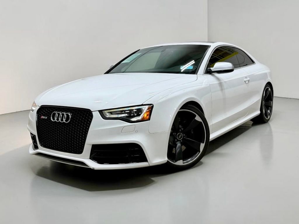 Used 2013 Audi RS 5 Coupe w/ Audi MMI Navigation Plus Pkg AWD/4WD image 2