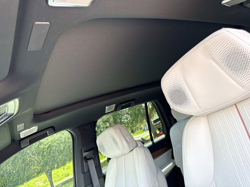 New 2026 Cadillac Vistiq Luxury image 30