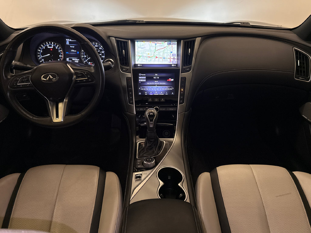 Used 2021 INFINITI Q60 3.0t Luxe w/ Essential Package RWD image 13