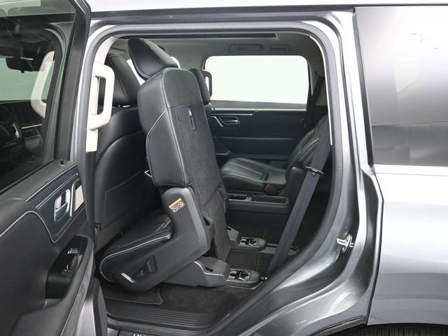 Used 2025 INFINITI QX80 Sensory image 35