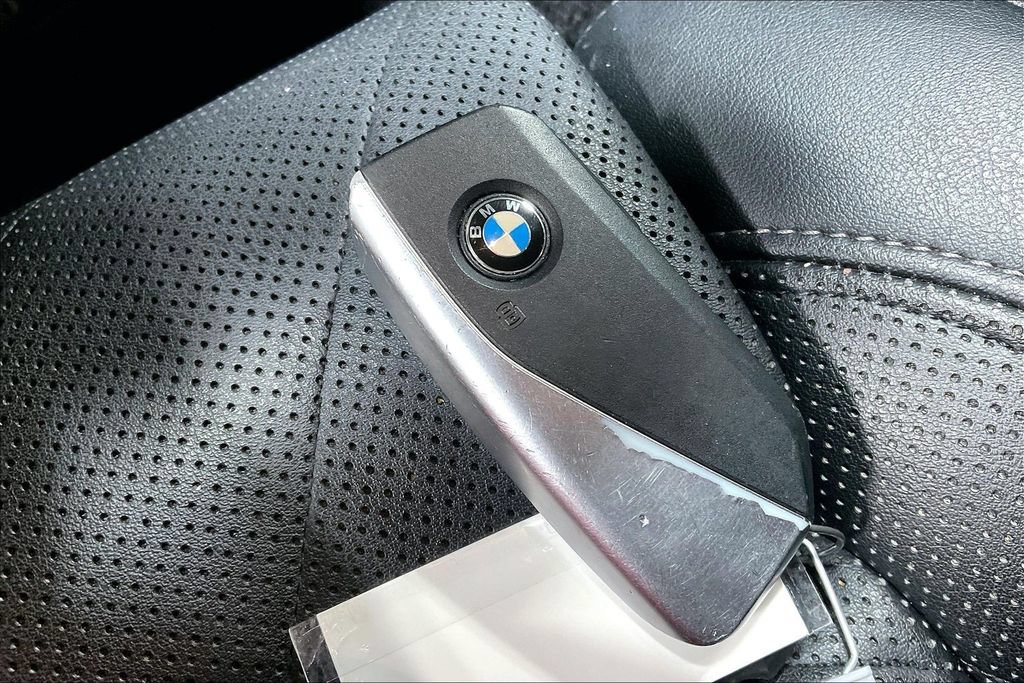 Used 2024 BMW X5 sDrive40i w/ Premium Package RWD image 12