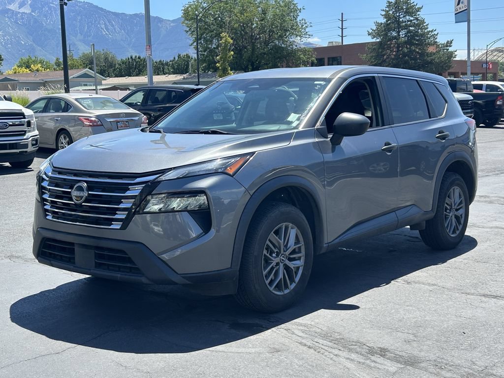 Used 2024 Nissan Rogue S AWD/4WD image 8