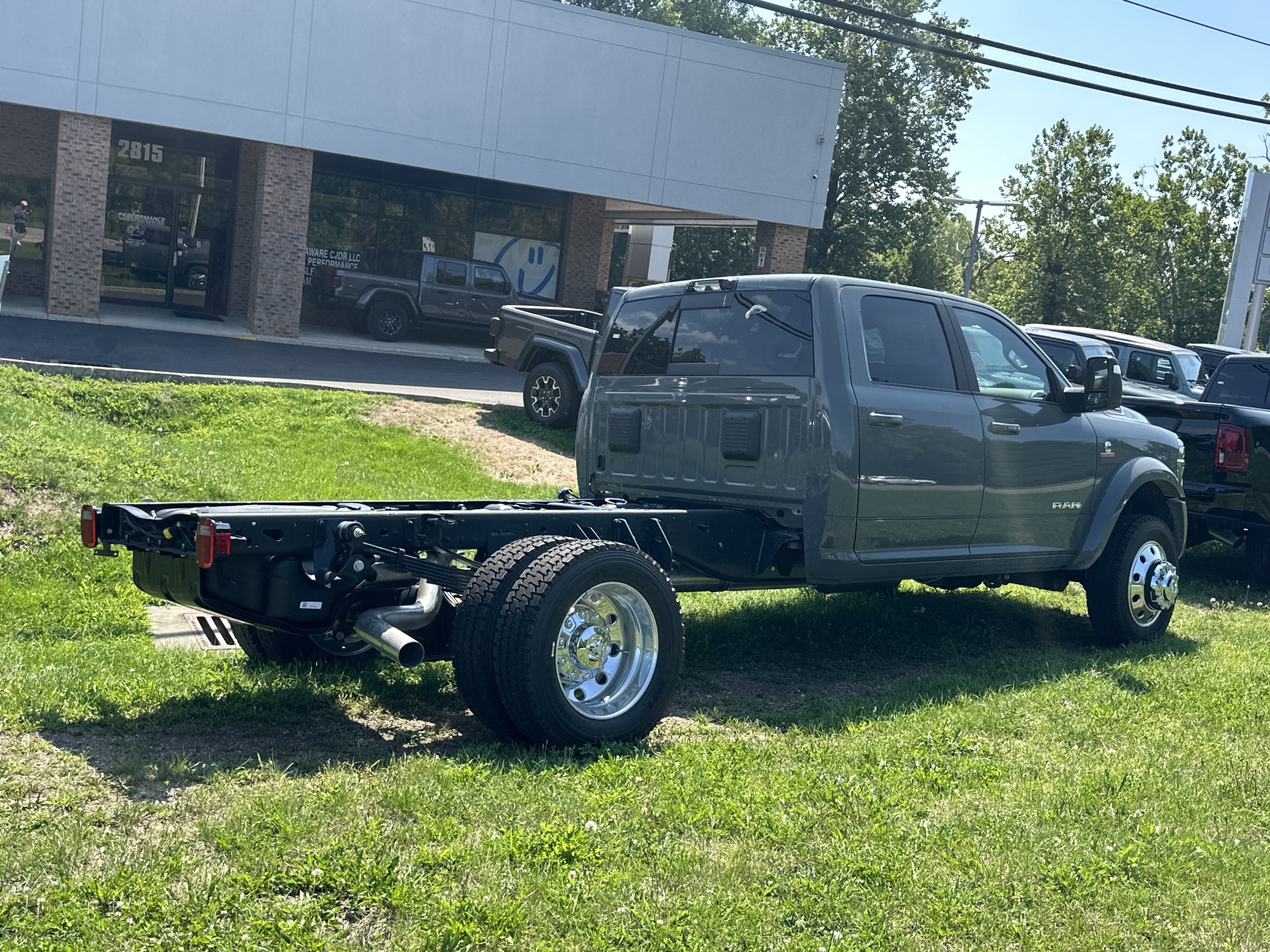 New 2026 RAM 5500 4x4 Crew Cab w/ Laramie Trim Package image 18