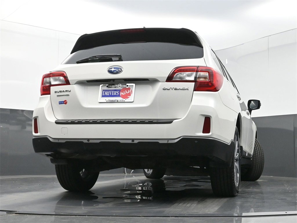 Used 2017 Subaru Outback 2.5i Touring image 30