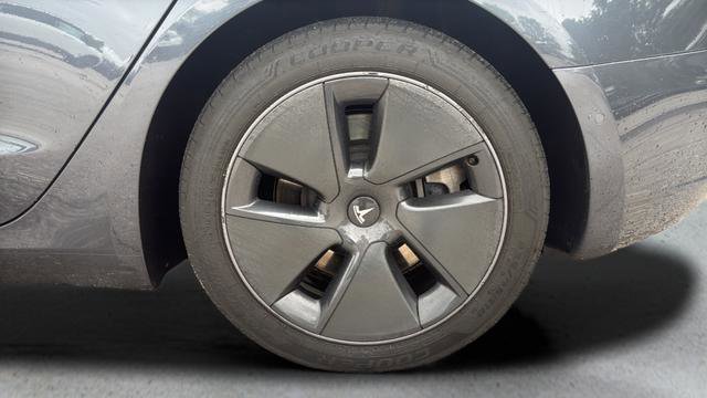 Used 2021 Tesla Model 3 Standard Range Plus RWD image 27
