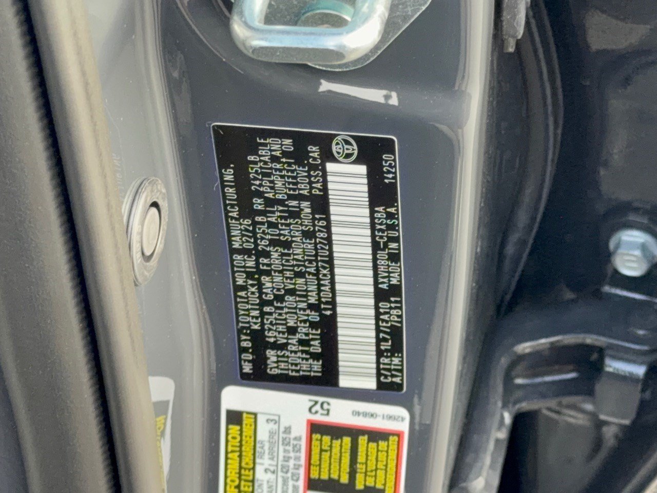 Used 2026 Toyota Camry SE FWD image 32