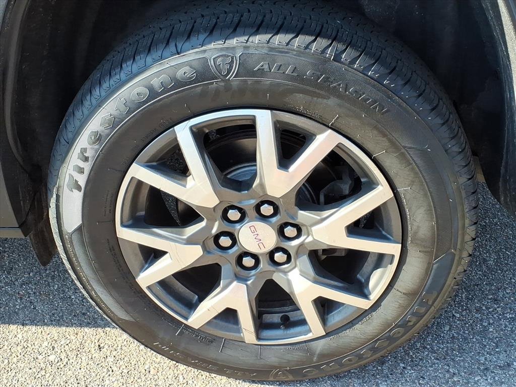 Used 2023 GMC Acadia SLE image 9