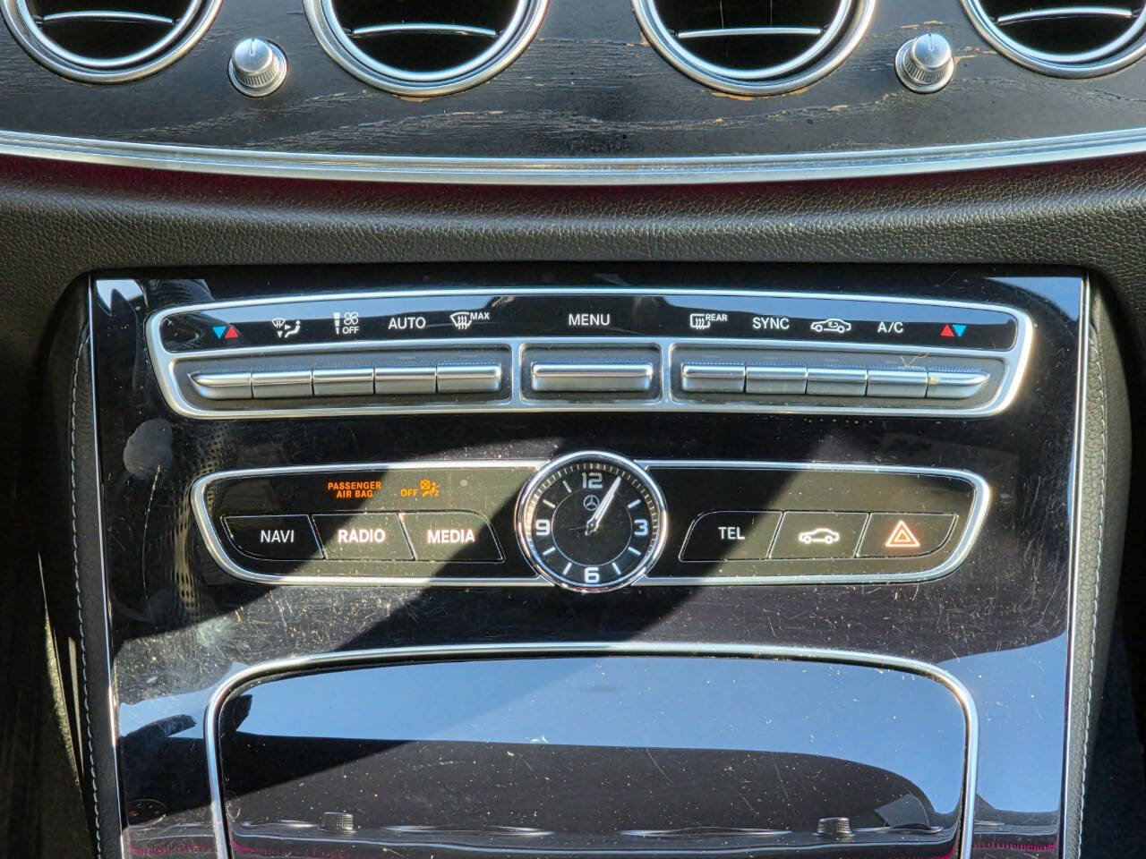 Used 2017 Mercedes-Benz E 300 image 28