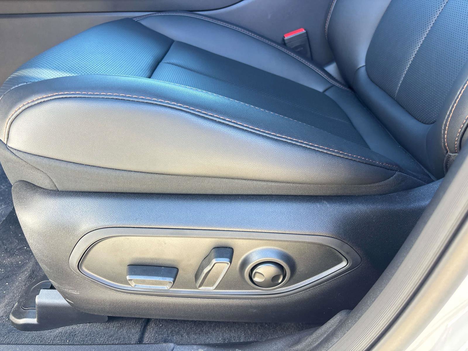 New 2026 Jeep Cherokee Limited image 9