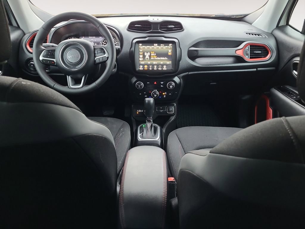 Used 2023 Jeep Renegade Trailhawk AWD/4WD image 10