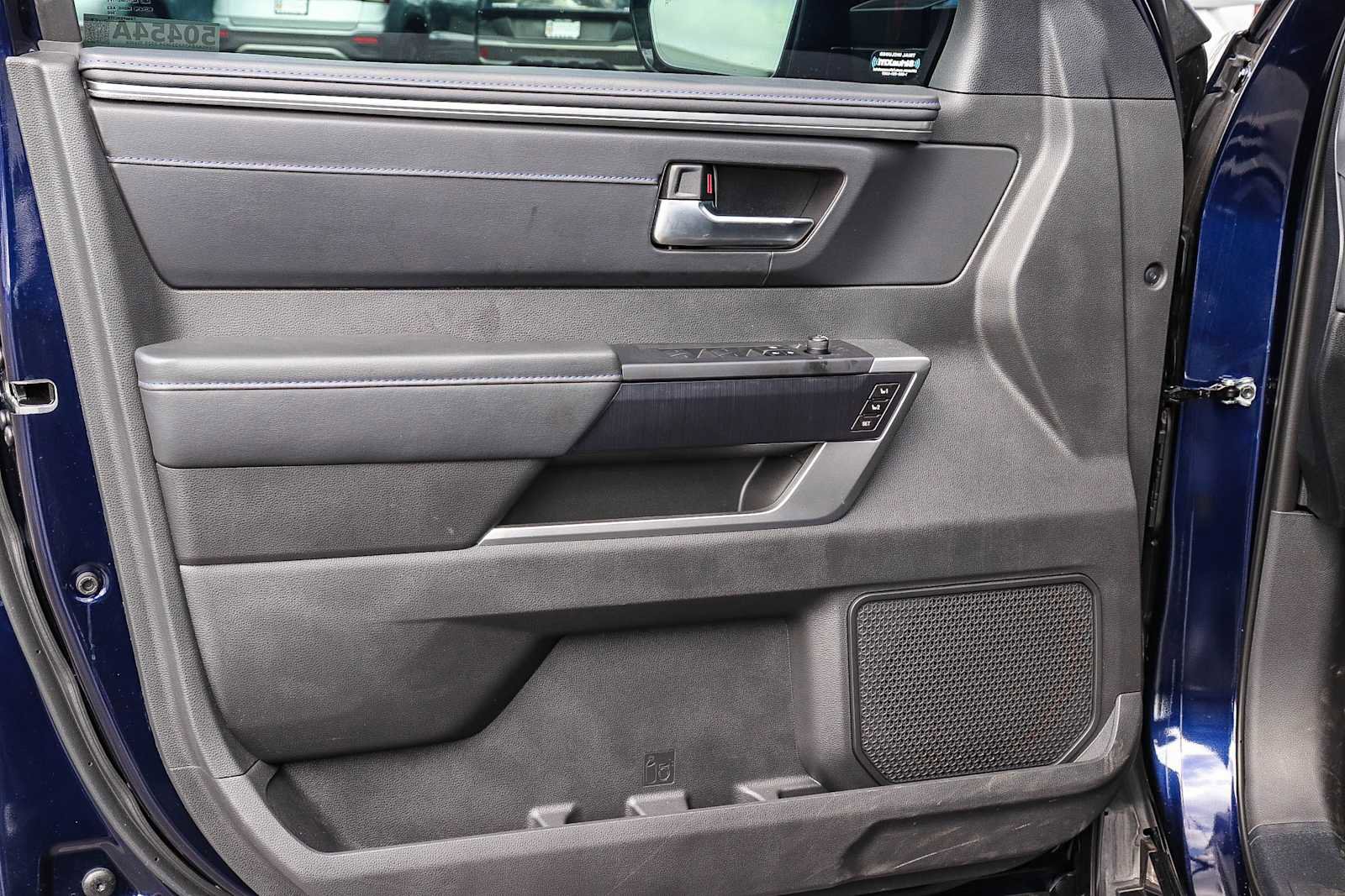 Used 2025 Toyota Sequoia Platinum image 23