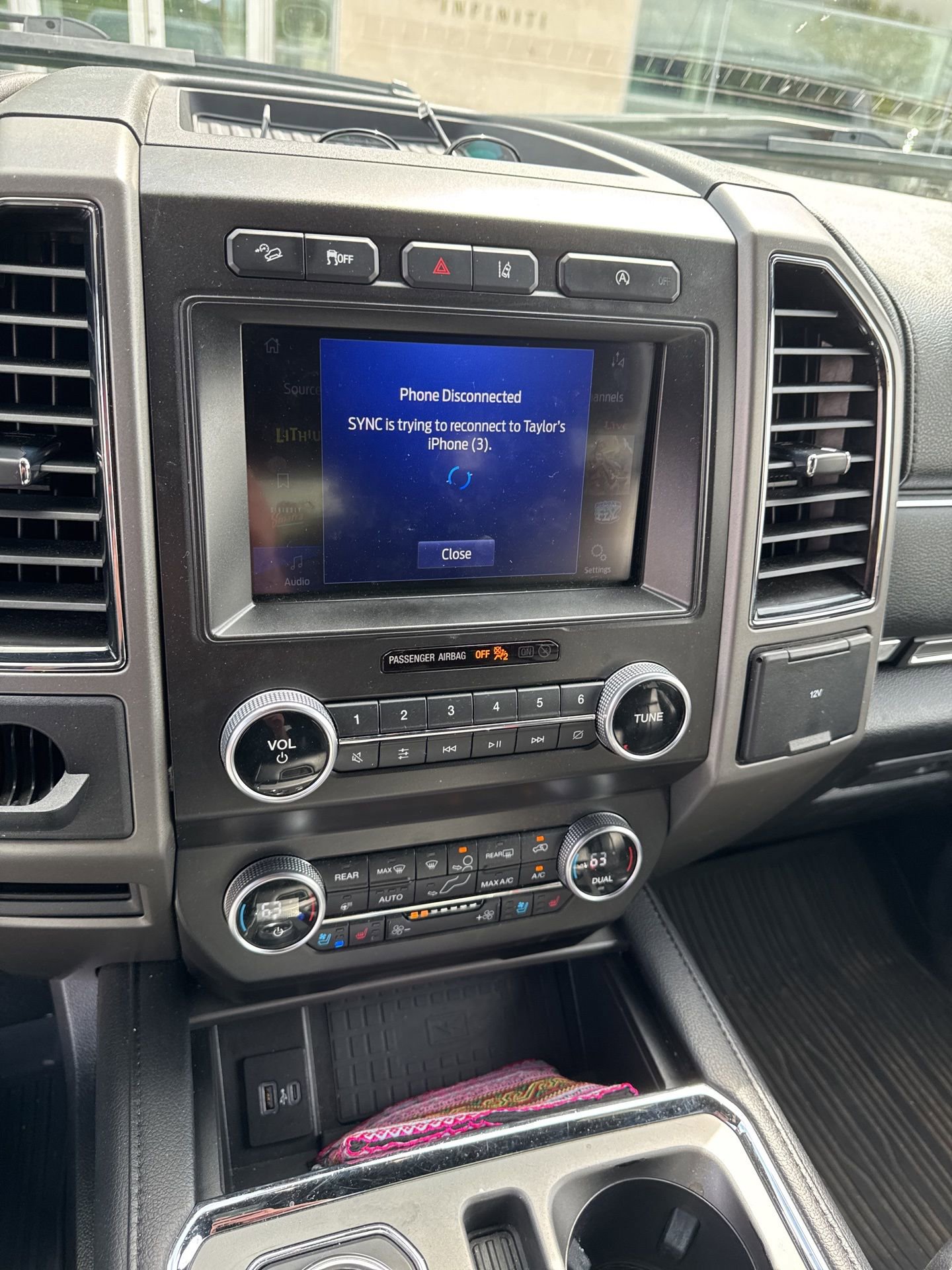 Used 2021 Ford Expedition Max XLT image 11