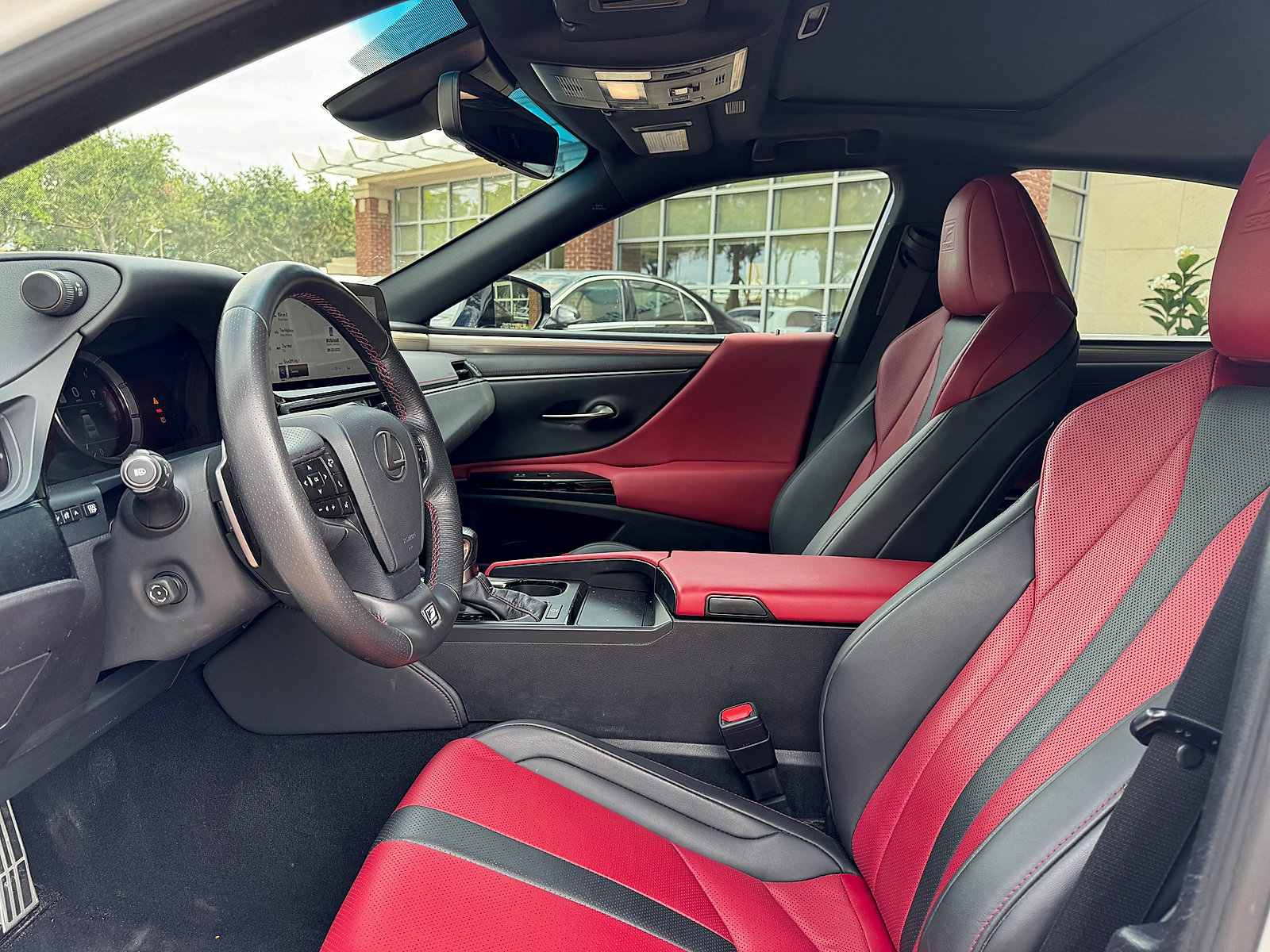 Used 2023 Lexus ES 350 F Sport w/ Accessory Package (Z2) FWD image 3