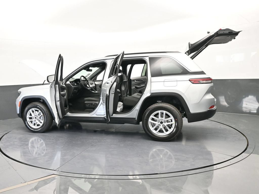 New 2026 Jeep Grand Cherokee Laredo X RWD image 67