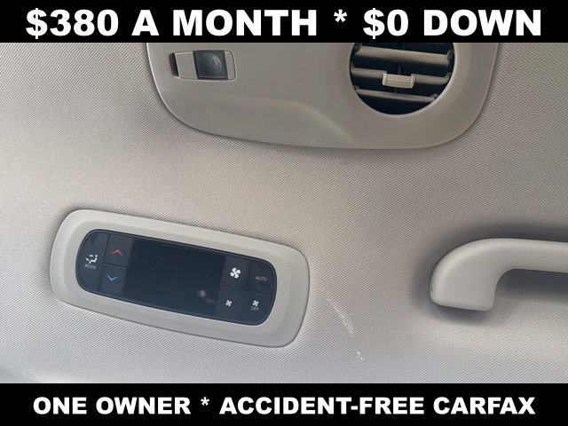 Used 2024 Chrysler Pacifica Touring-L FWD image 30