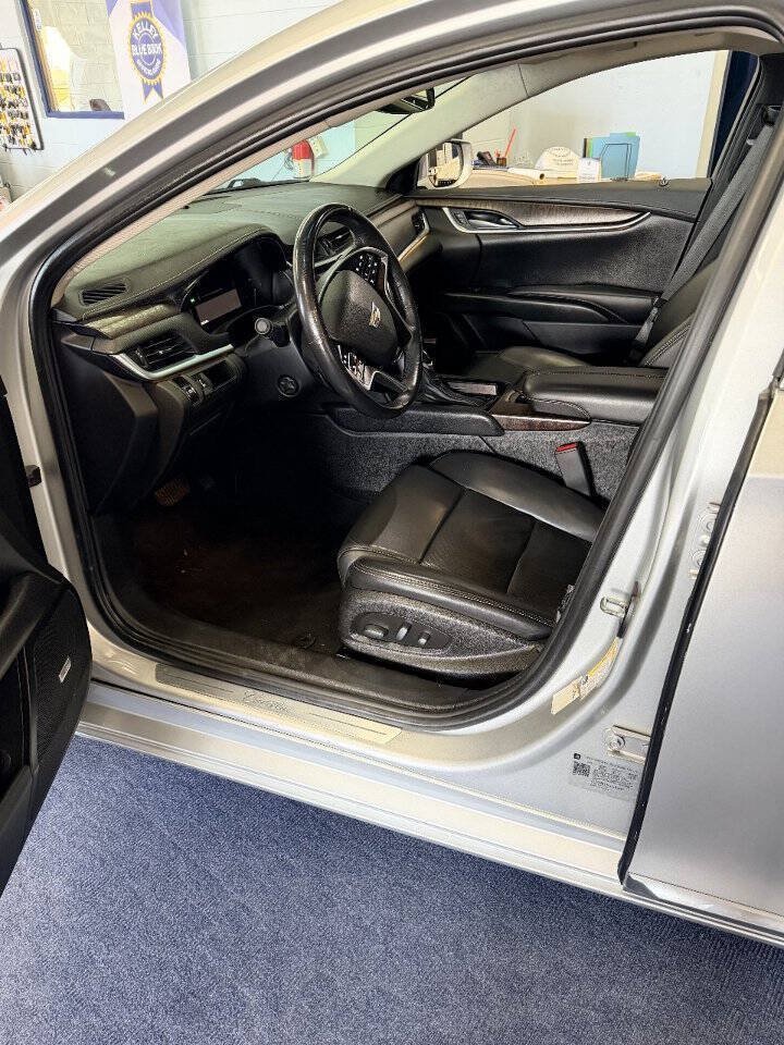 Used 2018 Cadillac XTS Luxury AWD/4WD image 8