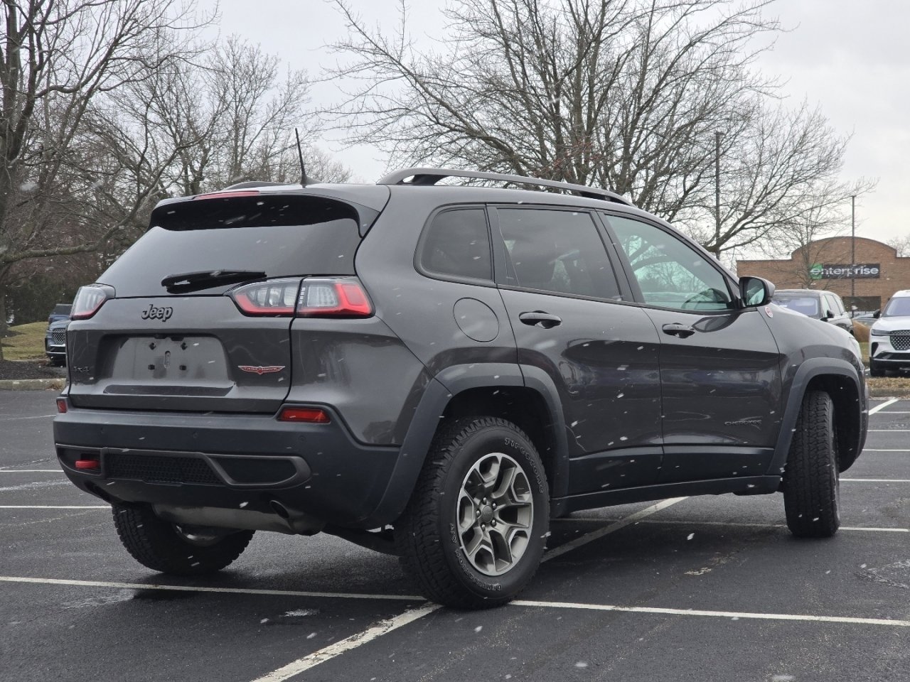 Used 2020 Jeep Cherokee Trailhawk w/ Cold Weather Group image 16