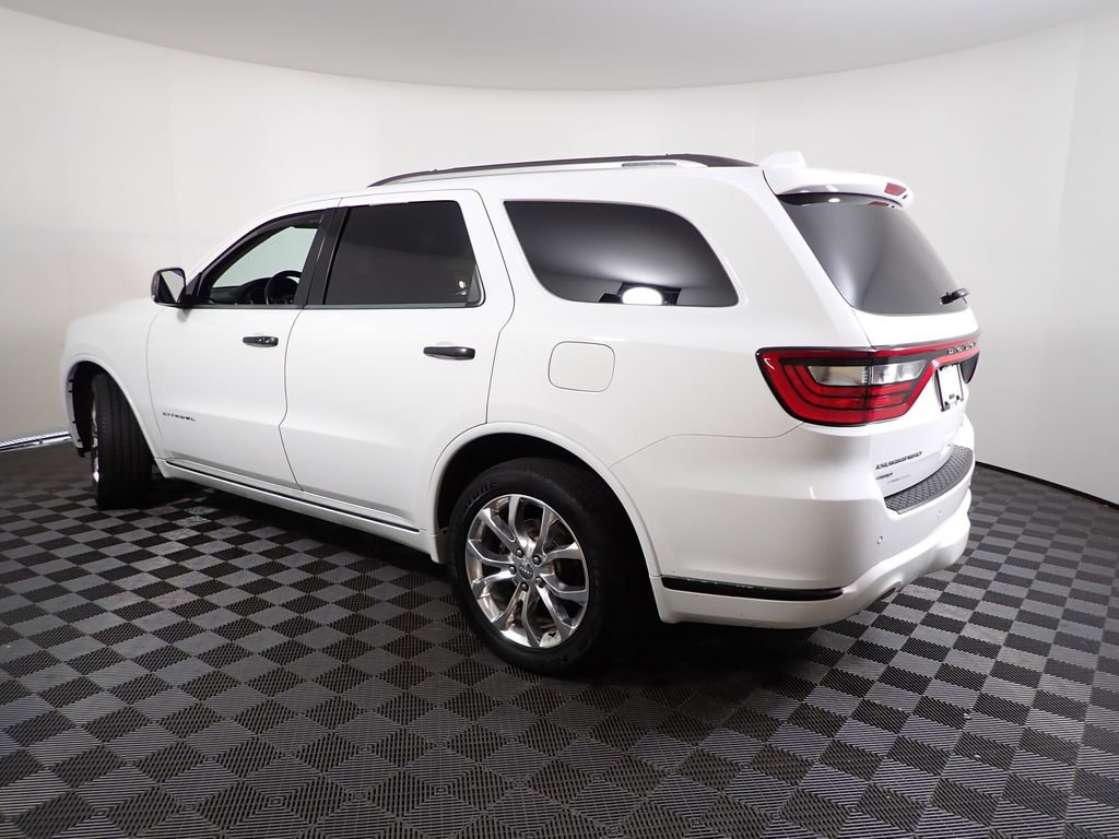 Used 2016 Dodge Durango Citadel w/ Premium Entertainment Group AWD/4WD image 17
