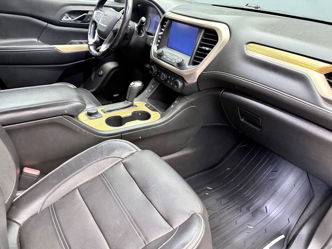 Used 2018 GMC Acadia Denali w/ Technology Package image 11