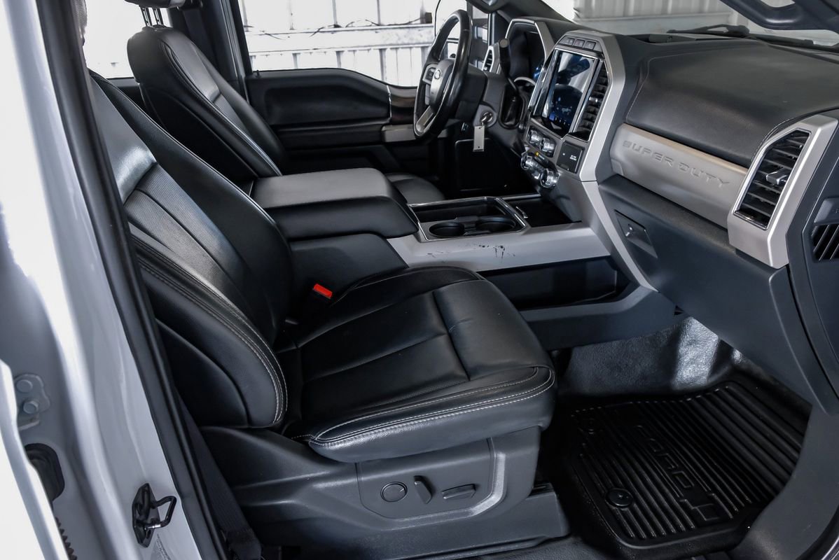 Used 2022 Ford F350 Lariat image 12