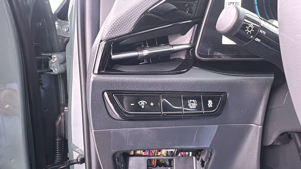 New 2025 Kia Niro EX image 32