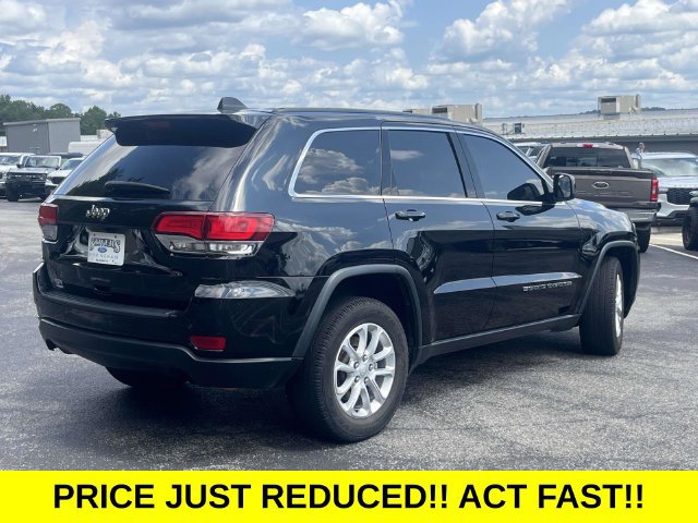 Used 2022 Jeep Grand Cherokee Laredo X RWD image 3